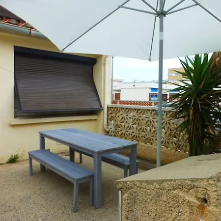 Pavillon T3 Proche De La Terrasse Garage Parking Holiday home